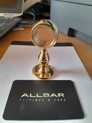 adjustable centre bracket
